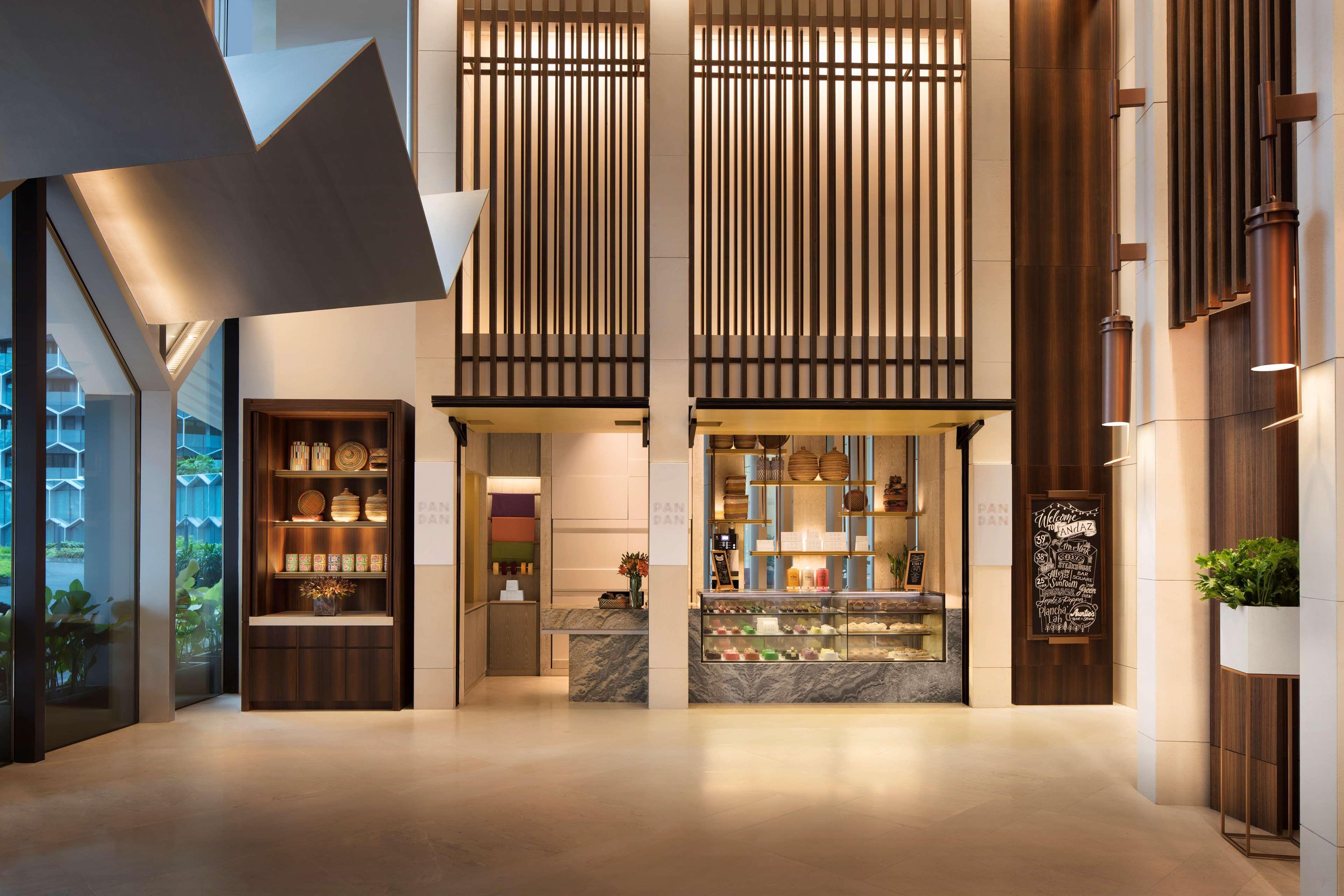 Andaz Singapore, By Hyatt Kültér fotó The lobby of the hotel